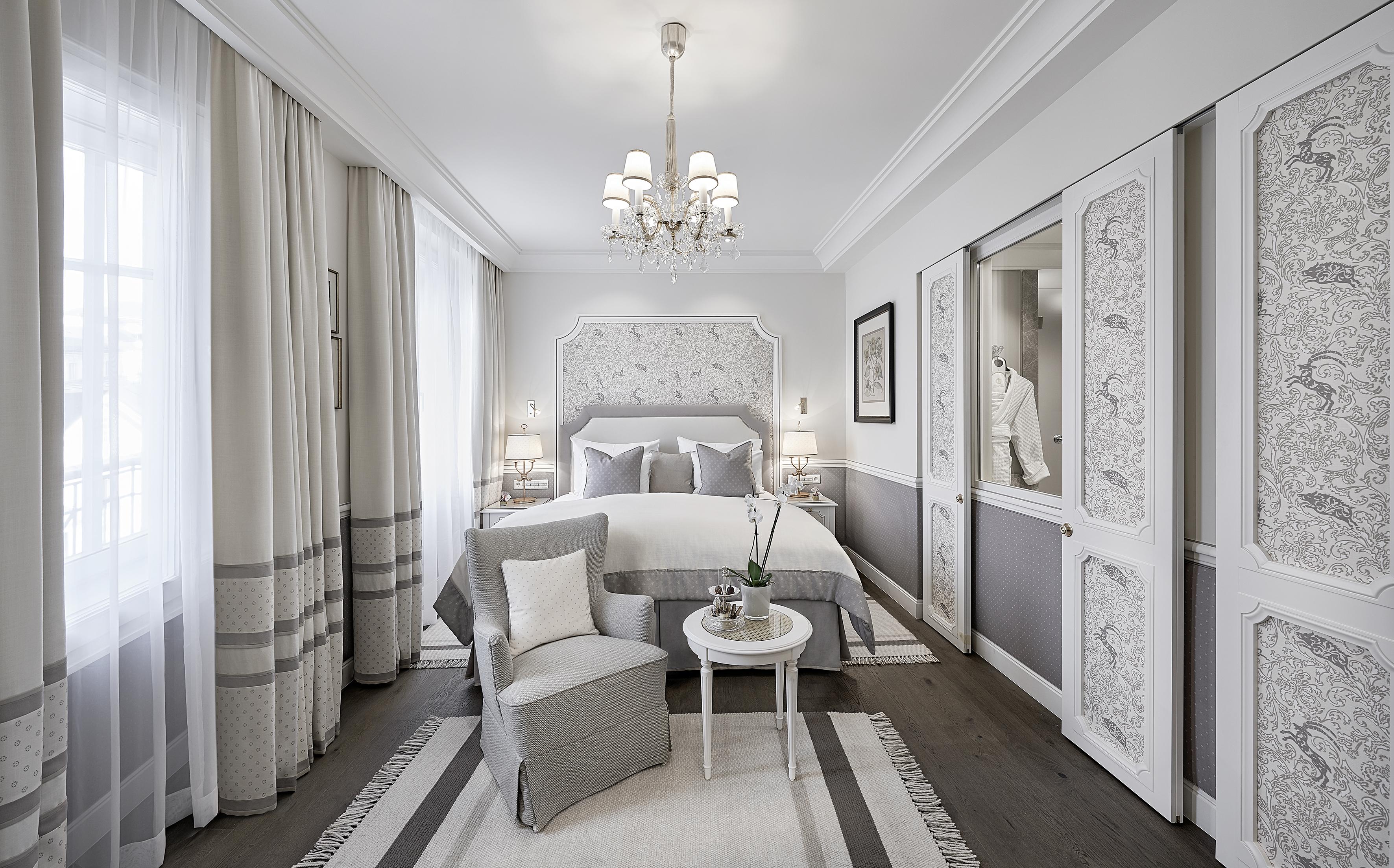 Hotel Sacher Зальцбург Экстерьер фото A bedroom at the Mandarin Oriental, Munich