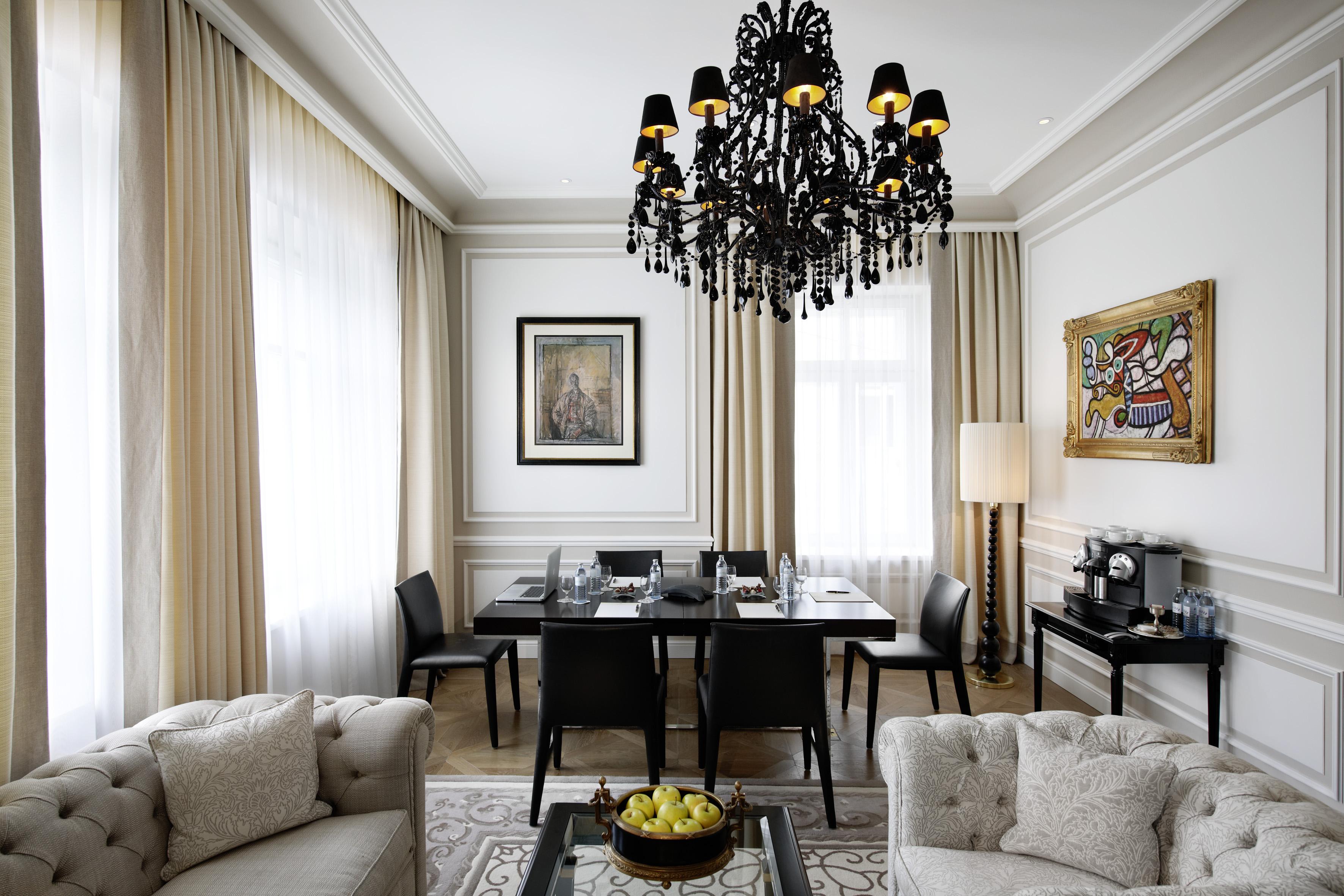 Hotel Sacher Зальцбург Экстерьер фото A dining room