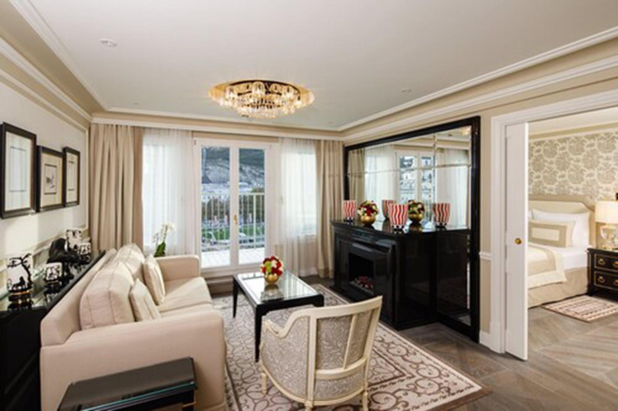 Hotel Sacher Зальцбург Экстерьер фото A suite at the Mandarin Oriental, Munich