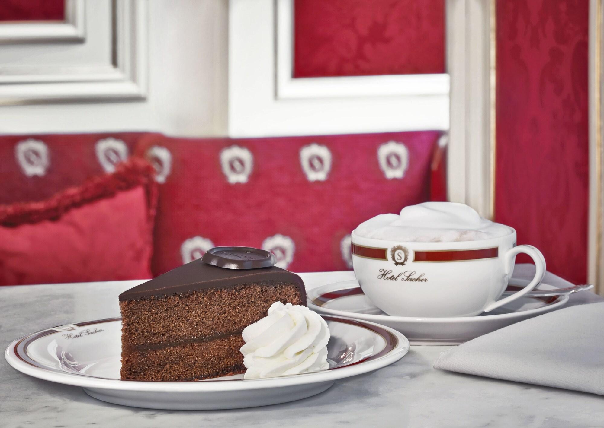 Hotel Sacher Зальцбург Экстерьер фото Sacher Torte